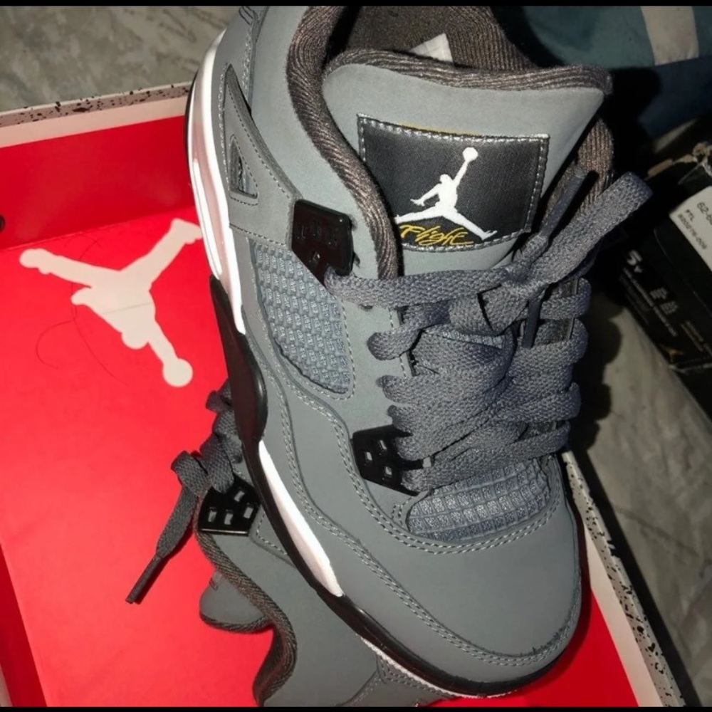 cool grey 4s